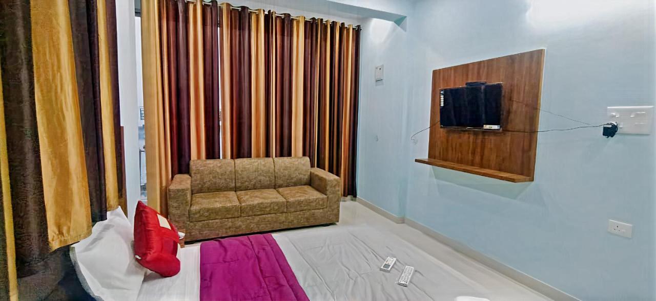 Hotel Comfort Inn Homestay 德拉敦 外观 照片