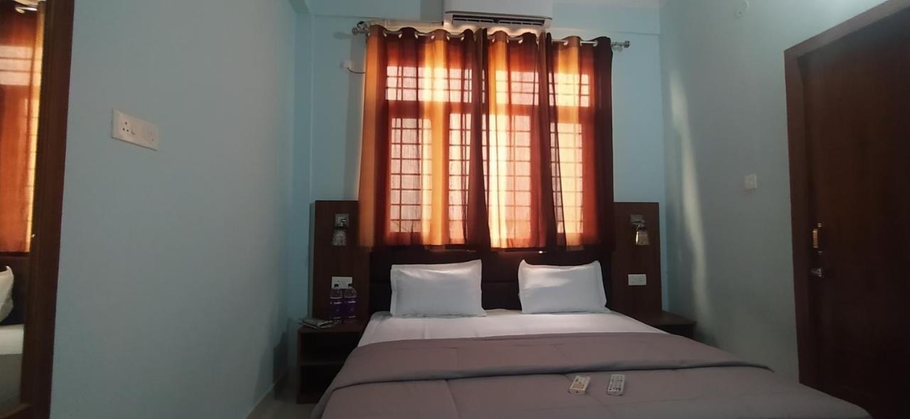 Hotel Comfort Inn Homestay 德拉敦 外观 照片