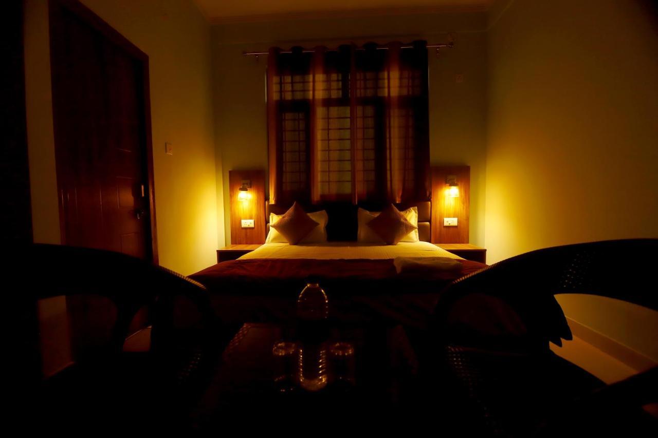 Hotel Comfort Inn Homestay 德拉敦 外观 照片
