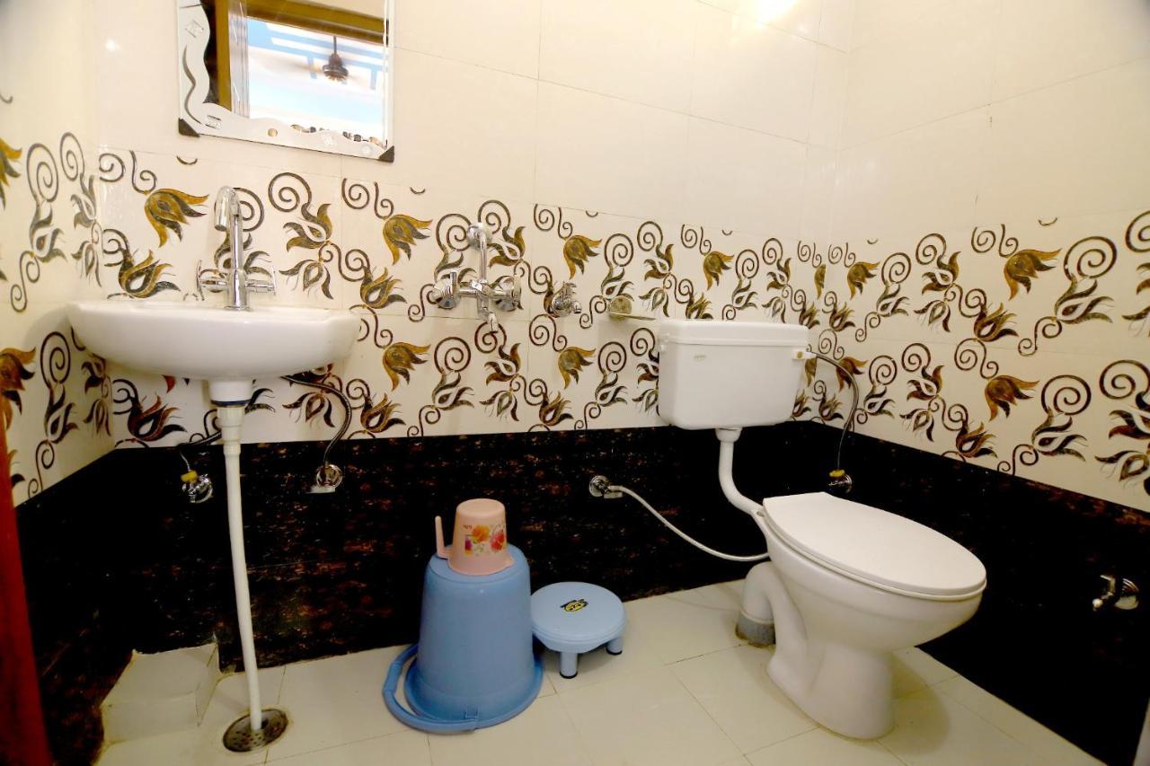 Hotel Comfort Inn Homestay 德拉敦 外观 照片
